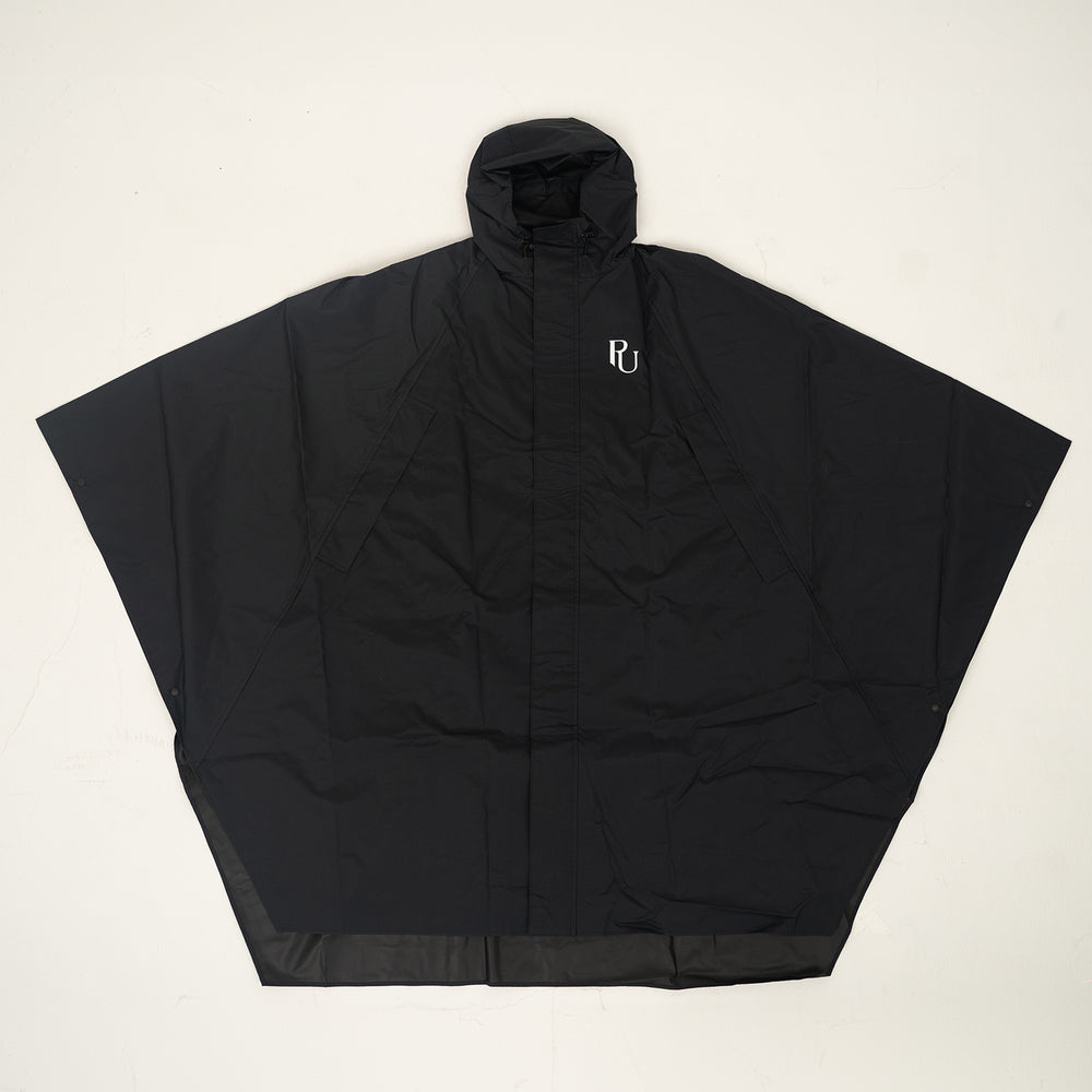 
                      
                        Poncho Black
                      
                    